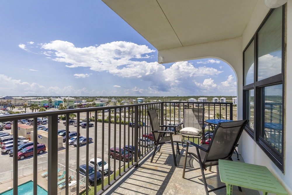 Island Sunrise Condos by Hosteeva