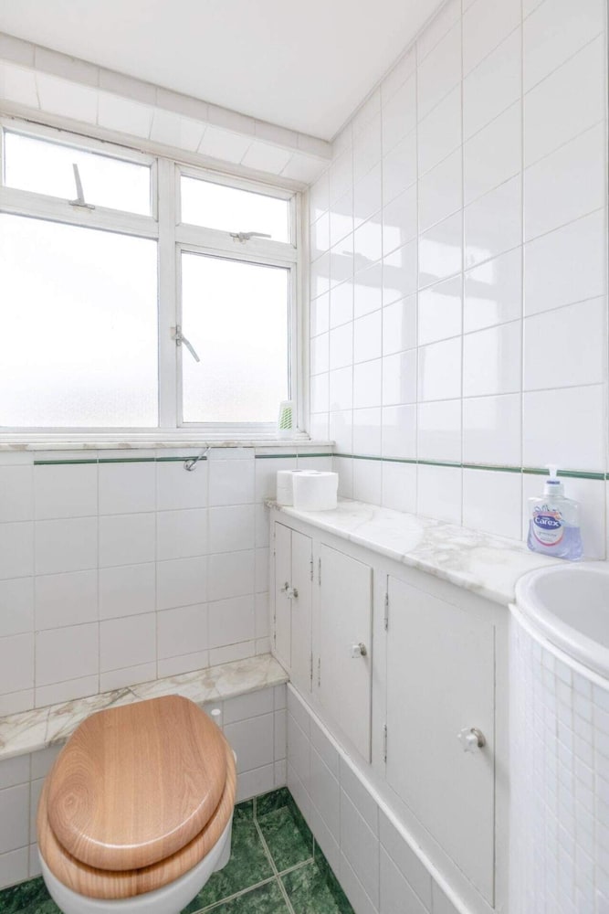 Superbly Located 2BD Flat Heart of Pimlico!