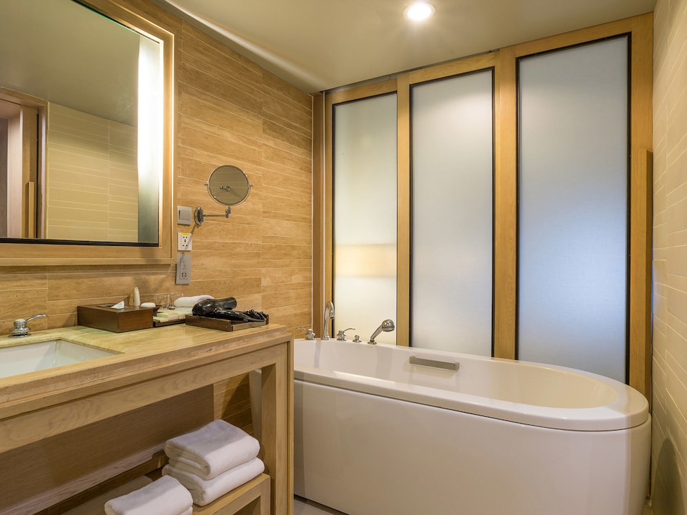 Dusit Thani Krabi Beach Resort 45