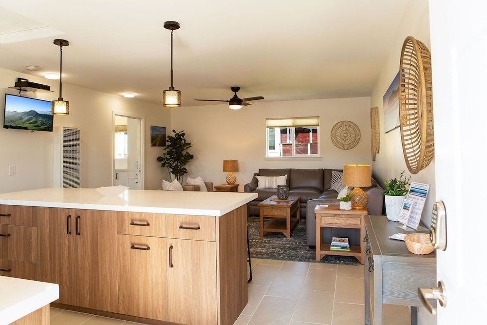 90 San Luis Street Unit D 1 Bedroom Duplex by Redawning view 3