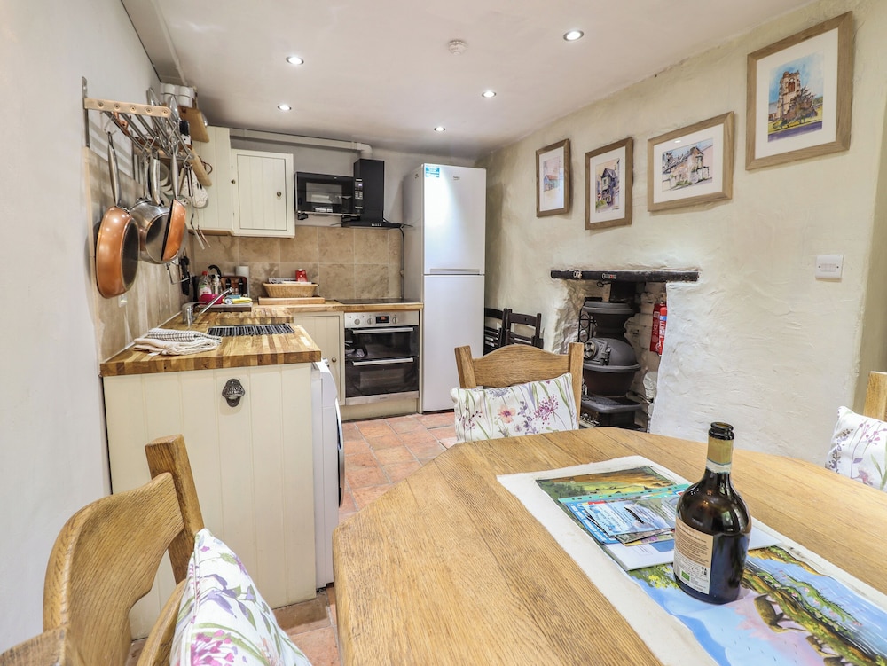 Tyn Y Coed Cottage
