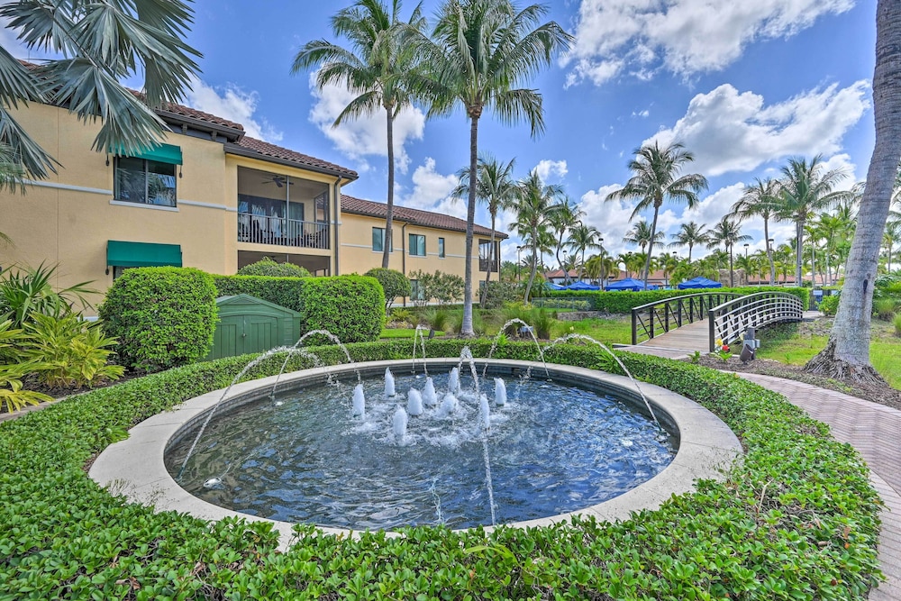 Luxe Naples Bay Resort Condo: Near Fifth Ave!