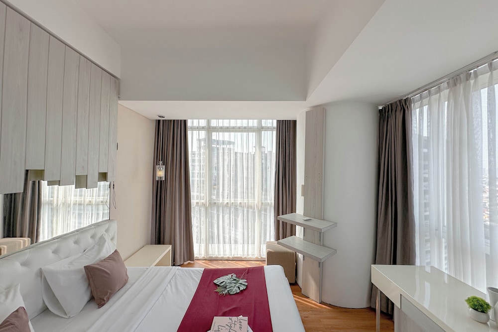 Modern Minimalist 2Br At Linden Apartment