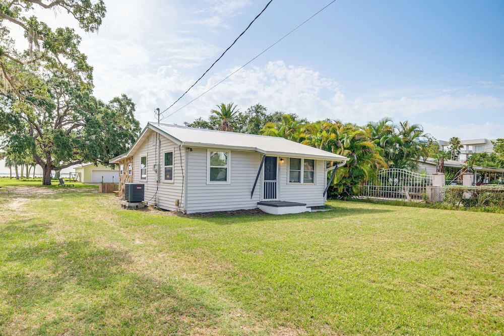 Merritt Island Home w/ Deck & River View!