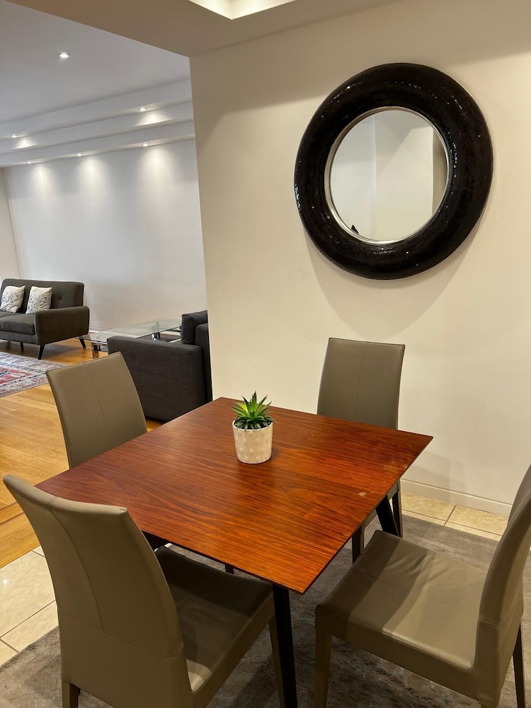 Mayfair Piccadilly Apartment