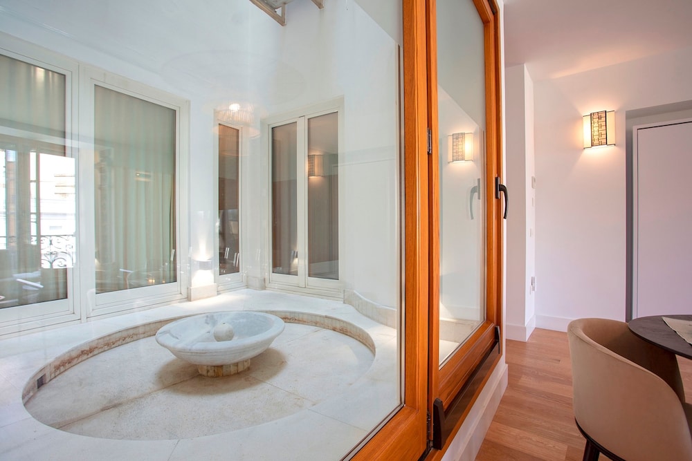 Lovely Apartment in Sevilla Tom s de Ibarra IV