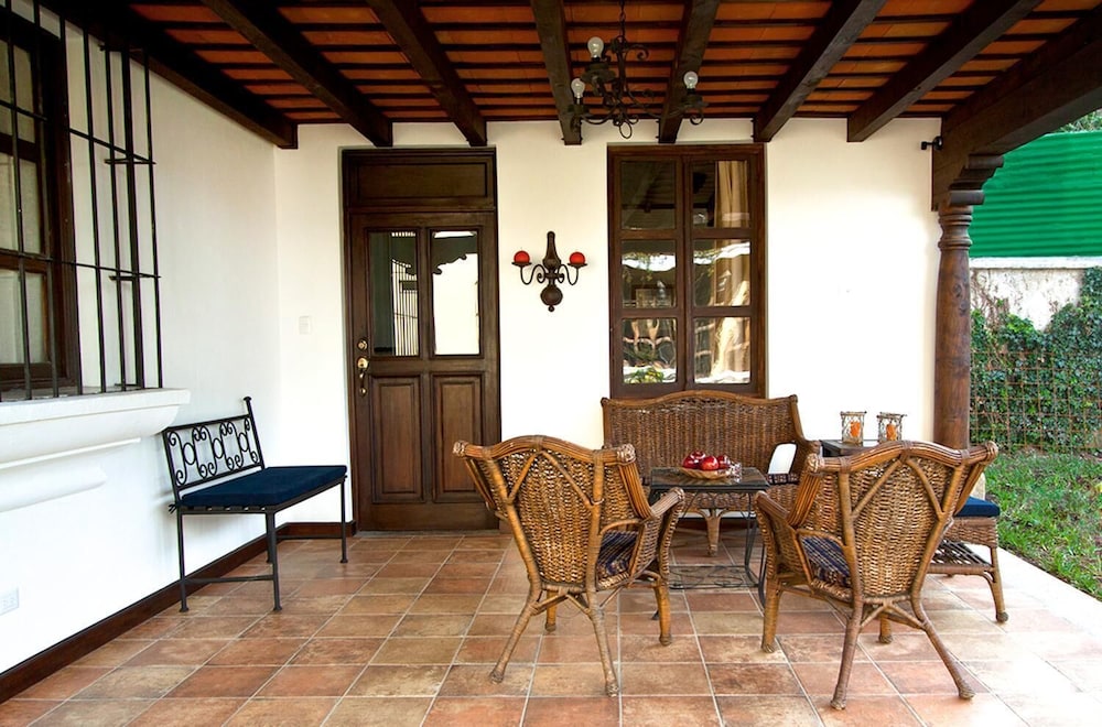 Villa Santa Ana Guatemala