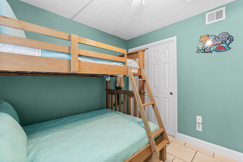 Point East 320