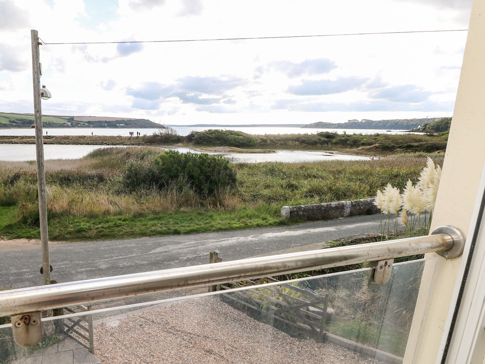 Pickleridge View