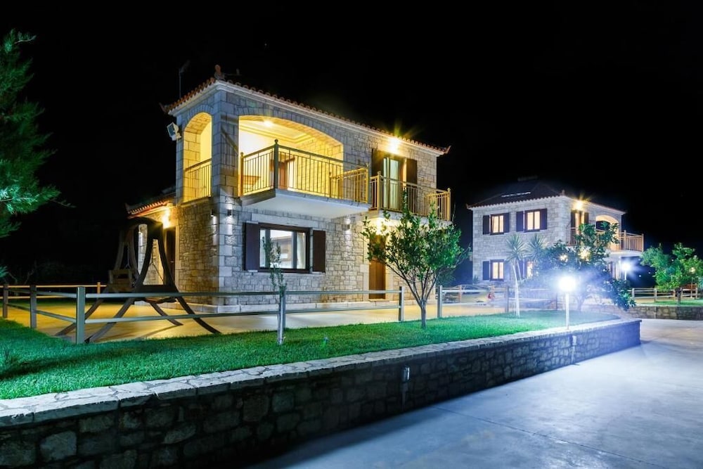 Glyfada Villas 3