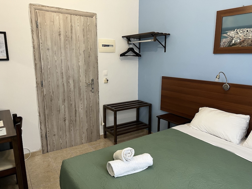 Eleni Rooms