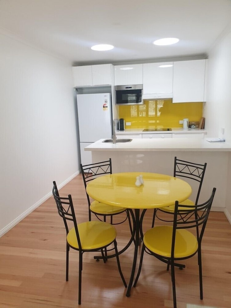 Yarra Glen Racecourse Apartments