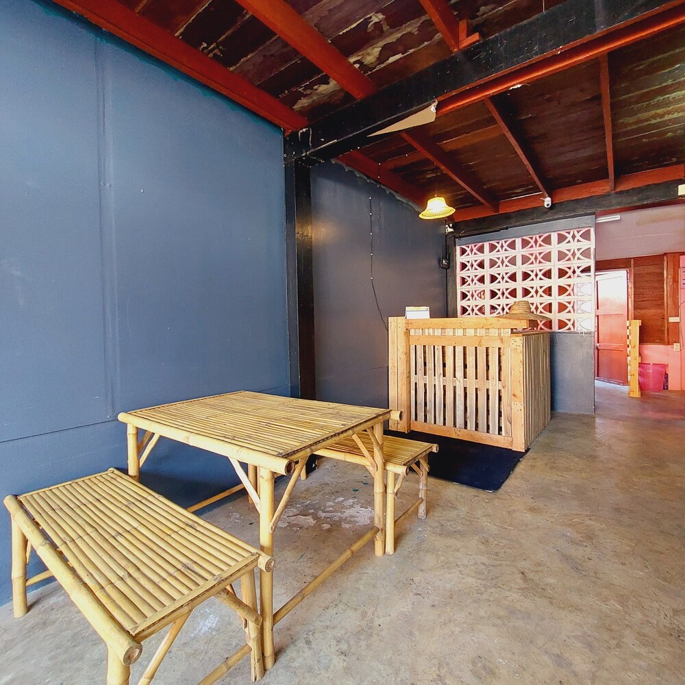 Baan Baan Hostel