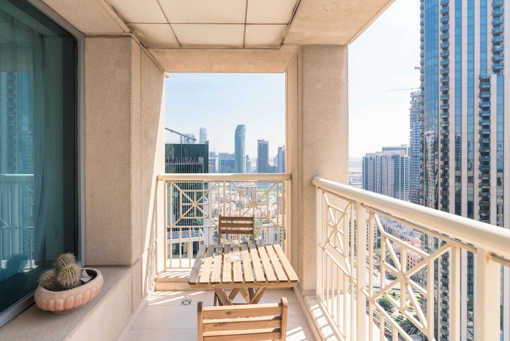 Lux BnB I 29 Burj BLVD I Downtown Views