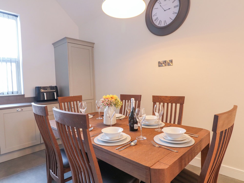 Oakwood Lodge