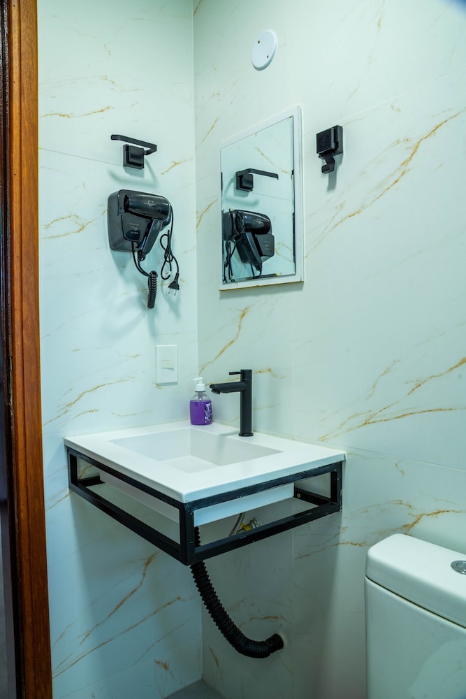 Casa com Lareira Wi-fi e Varanda com Vista