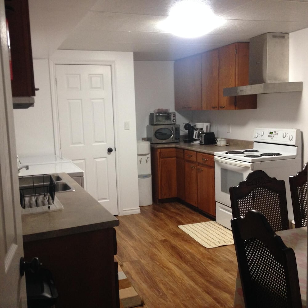 Wrights Creek Tourist Home