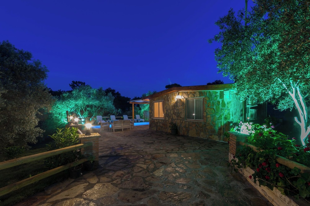 Ceren Villa Akyaka Daily Weekly Rentals