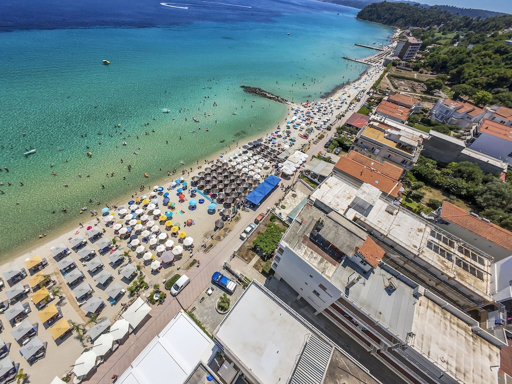 Poseidon Edge No6 by Rentalspro - Kallithea