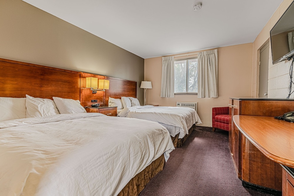 Skyview Inn view 4