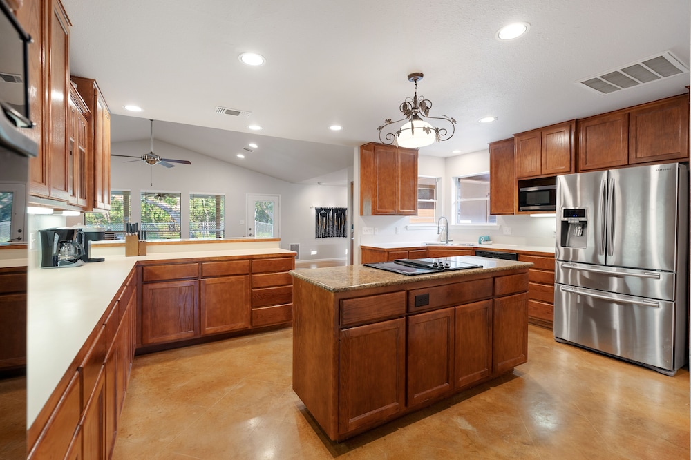 Marble Falls Vacations - Pet-friendly Marble Falls Home w/ Hot Tub! - Property Image 32