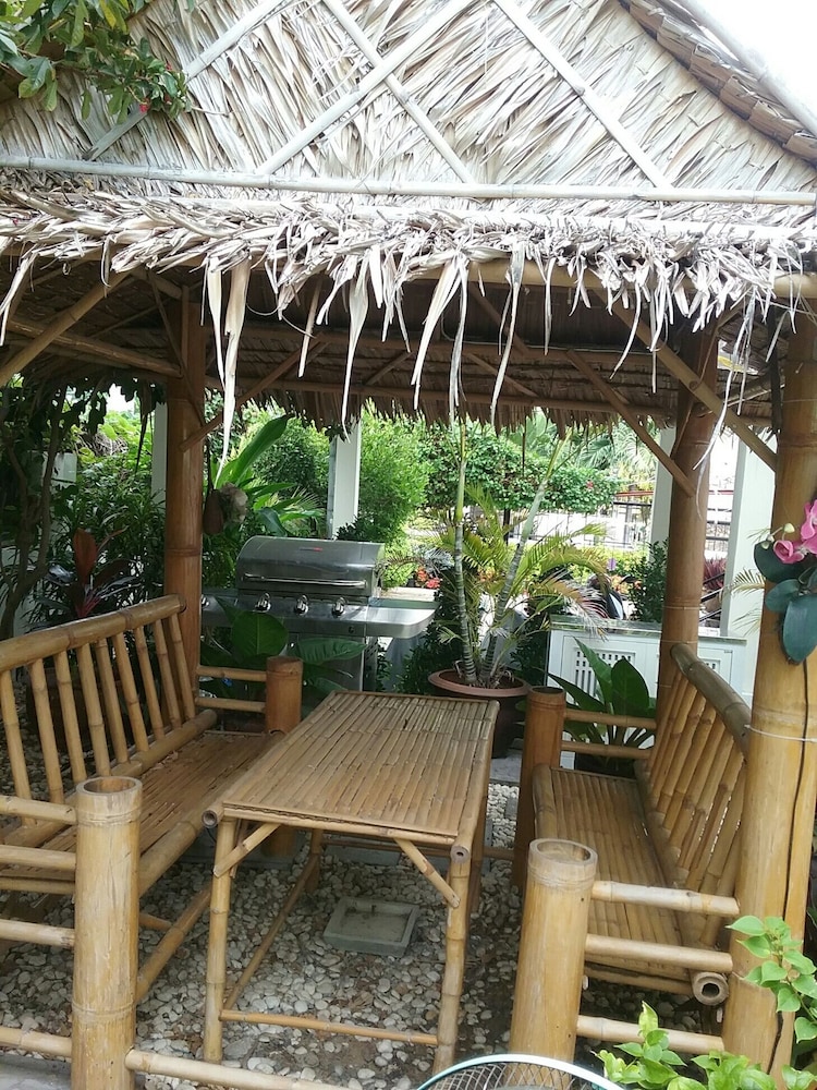 Private Luxurious Salt Water Pool Villa Situated In Peaceful Upmarket 5 Resort view 5