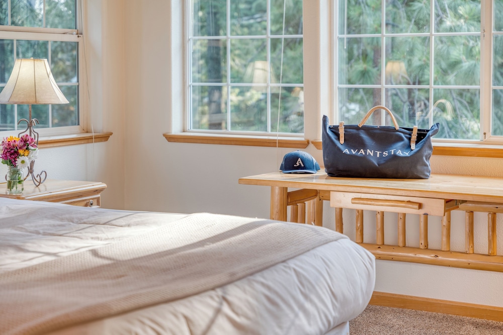 Tahoe Vista by Avantstay Central Location + Patio