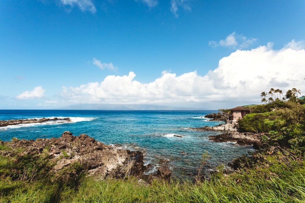 Montage Kapalua Bay Collection by KBM - 2 Units (6301/6401)