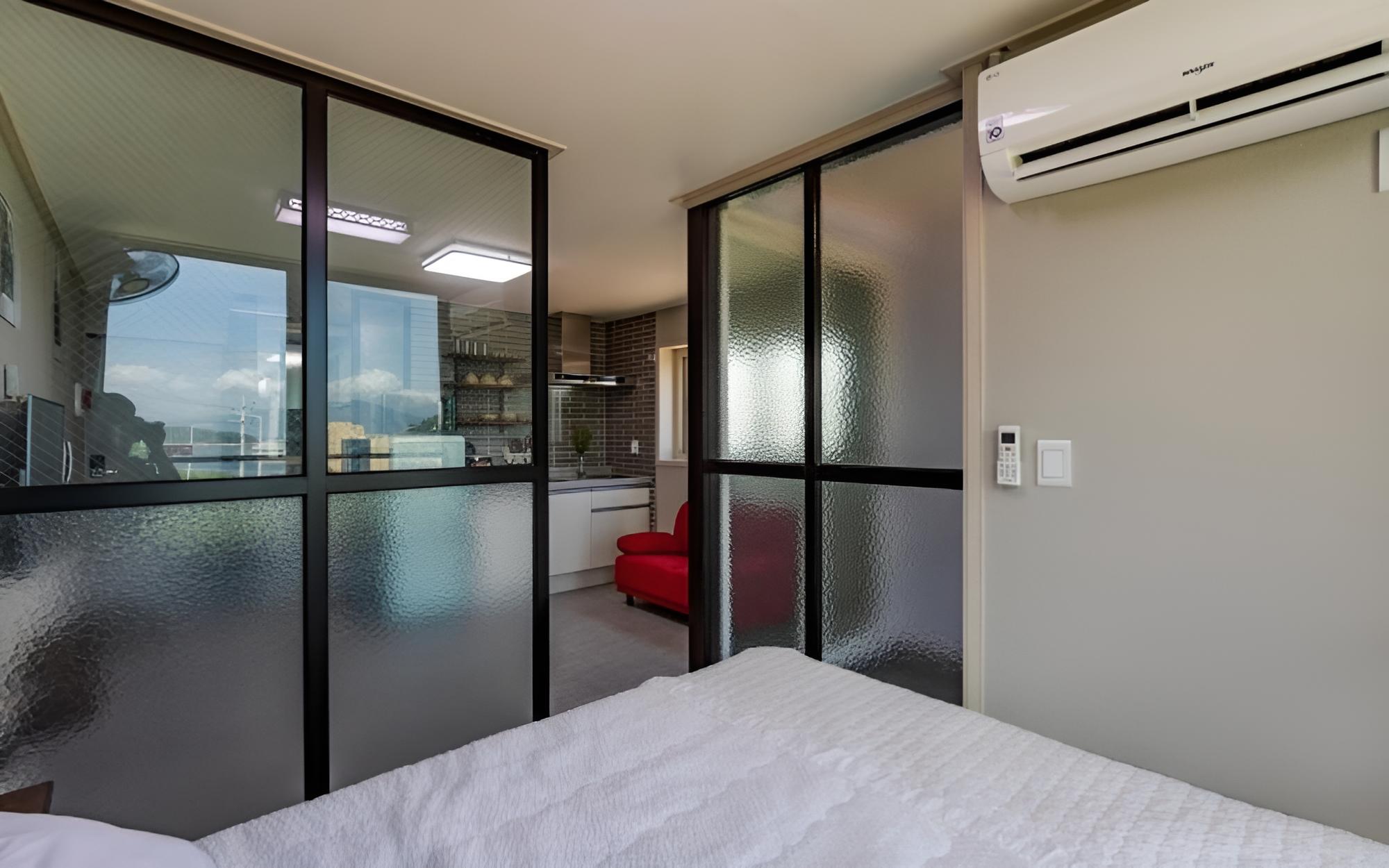 Yeosu Etoile Pension view 3