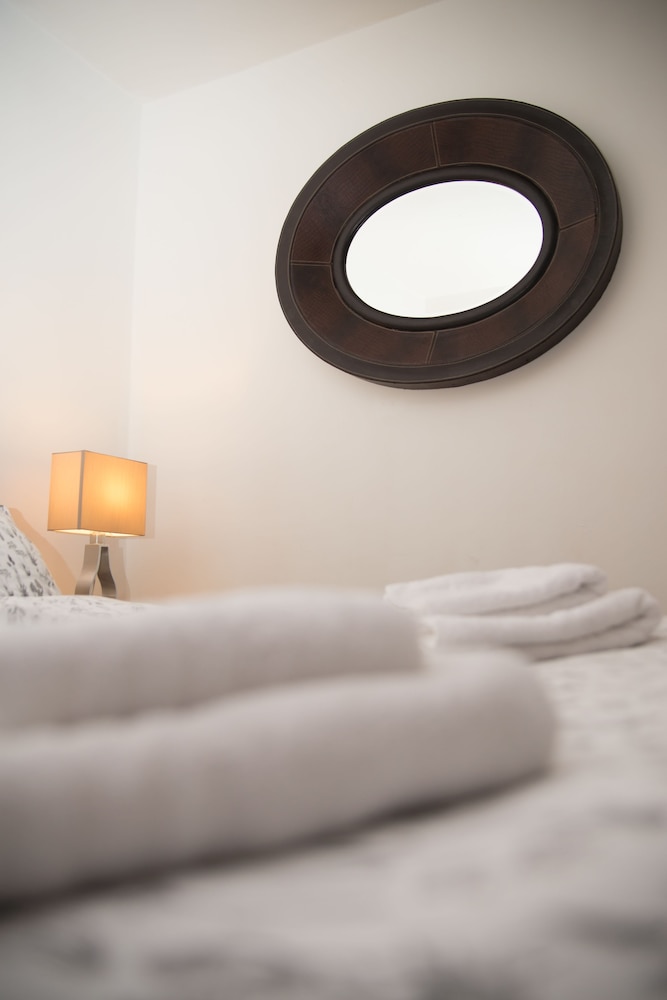 Luxury Executive Serviced Apartment