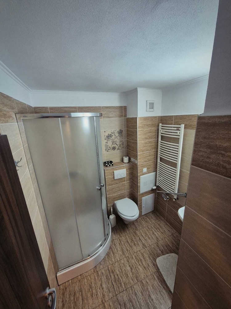 Hotel Claris Valiug