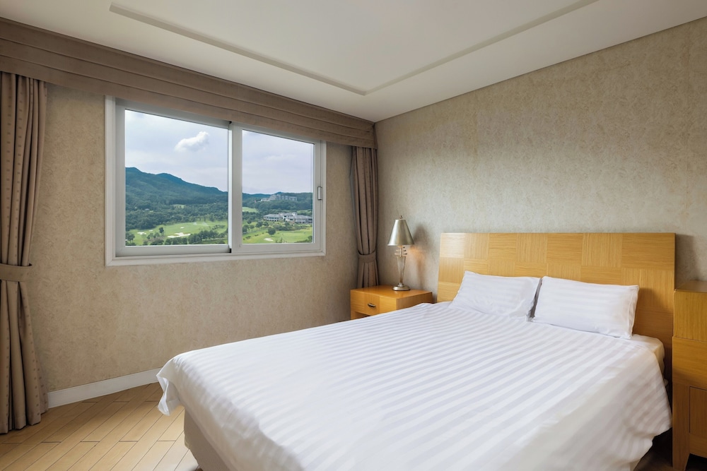 Oak Valley Resort 19