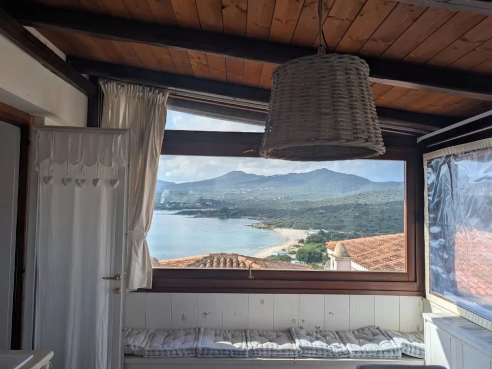 Charming Apartment Near Spiaggia Bianca