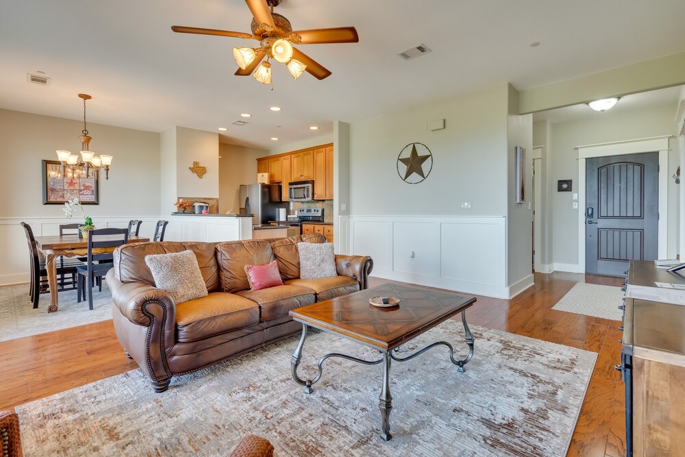 Jonestown Condo on Lake Travis w/ Community Pool! - Property Image 29