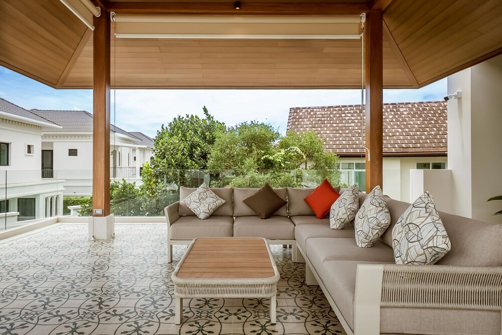 Akal Pool Villa 3BR near Laguna, Bangtao & Beach