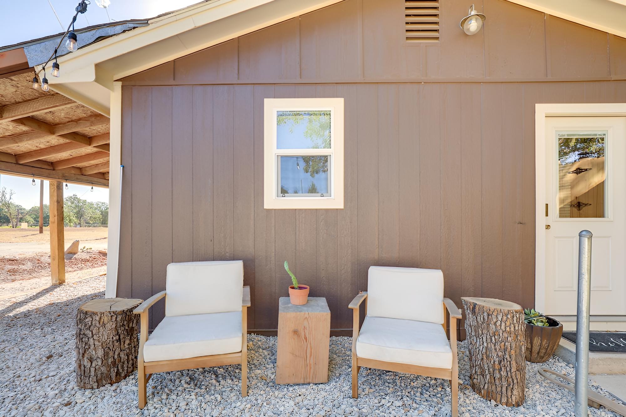 Horse-friendly Weatherford Oasis w/ Splash Pool view 4