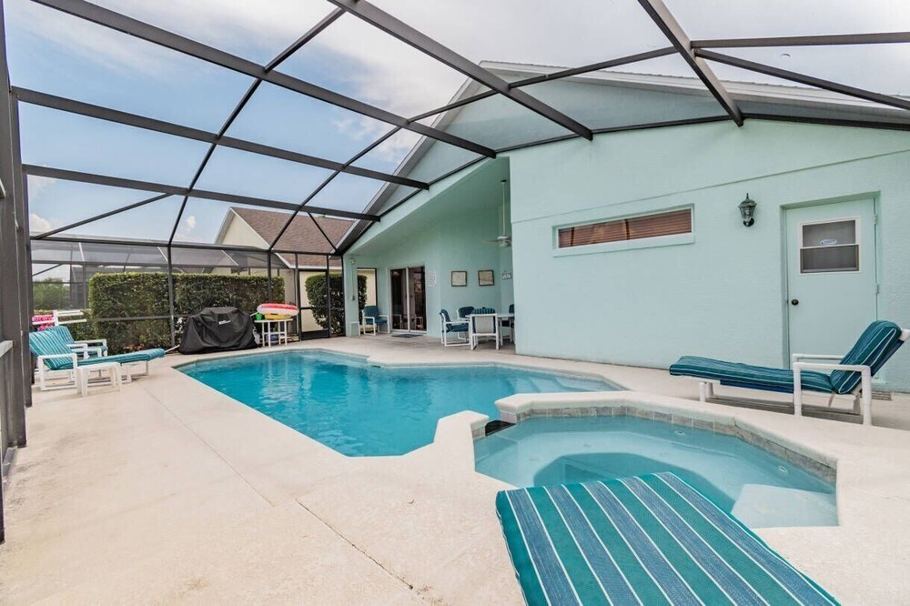 4BR Lake Berkley Home w/ Private Pool