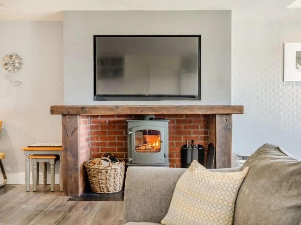 Sleeps 10 - Hot tub - Pool Table - Play Park