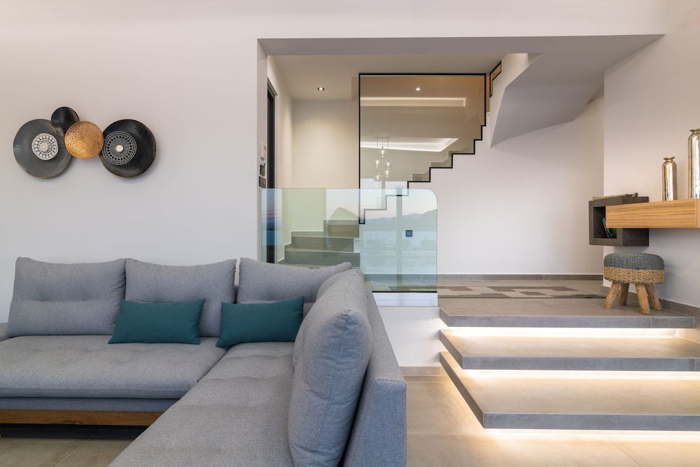 Vatia Villas