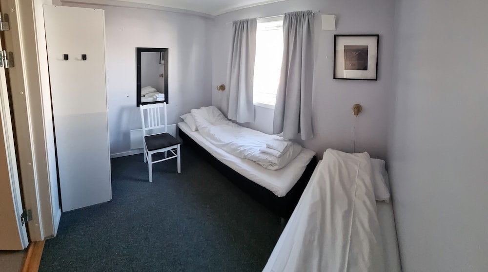 Lofoten Overnatting - Leknes - Hostel view 3