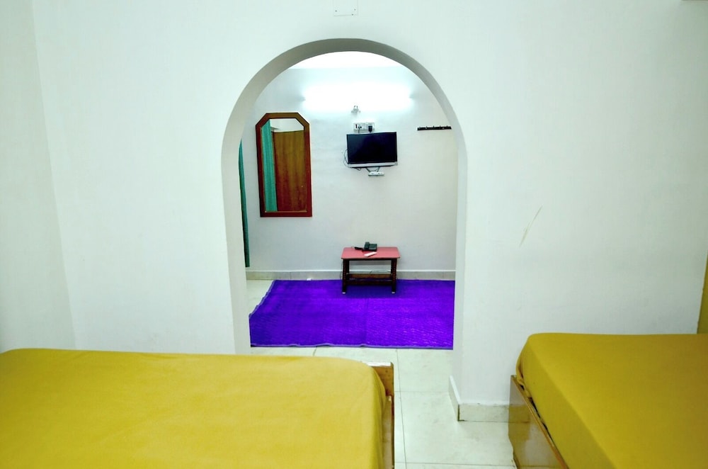 Estay SK Residency