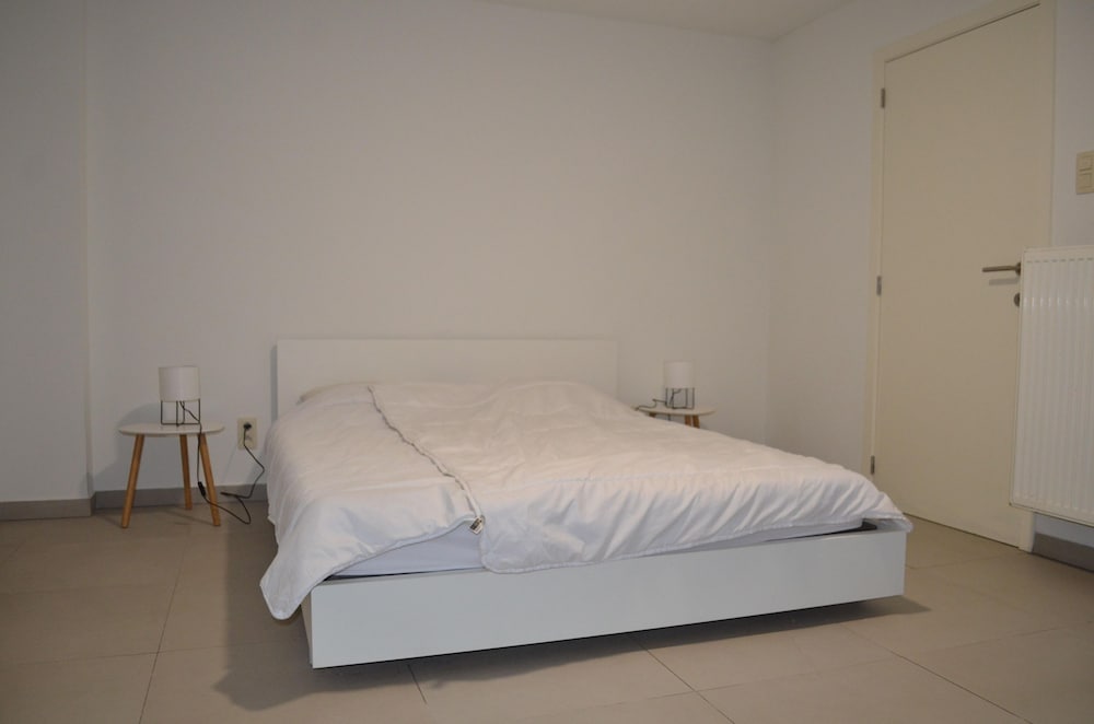 Cozy Apartment for 4 Steps From the Beach