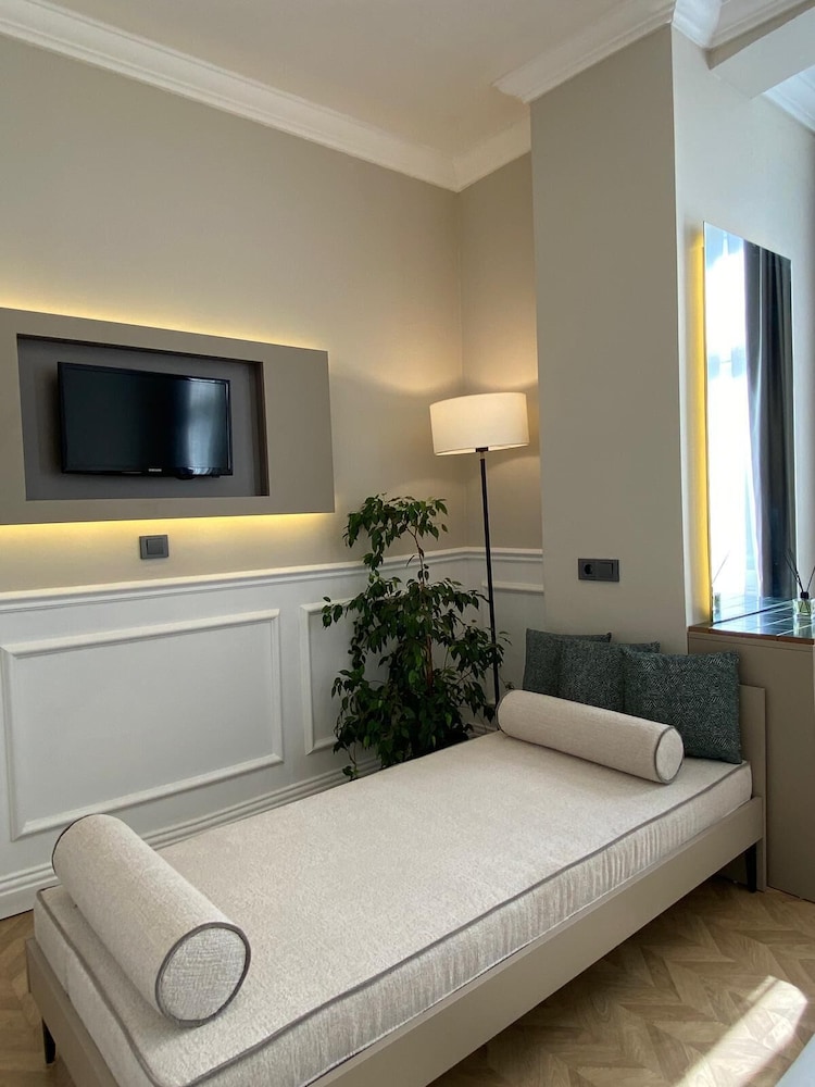 Emily Taksim Hotel