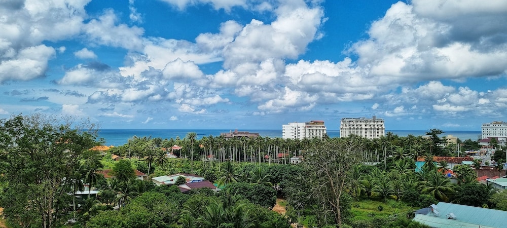 KLC Holidays Phu Quoc Hotel
