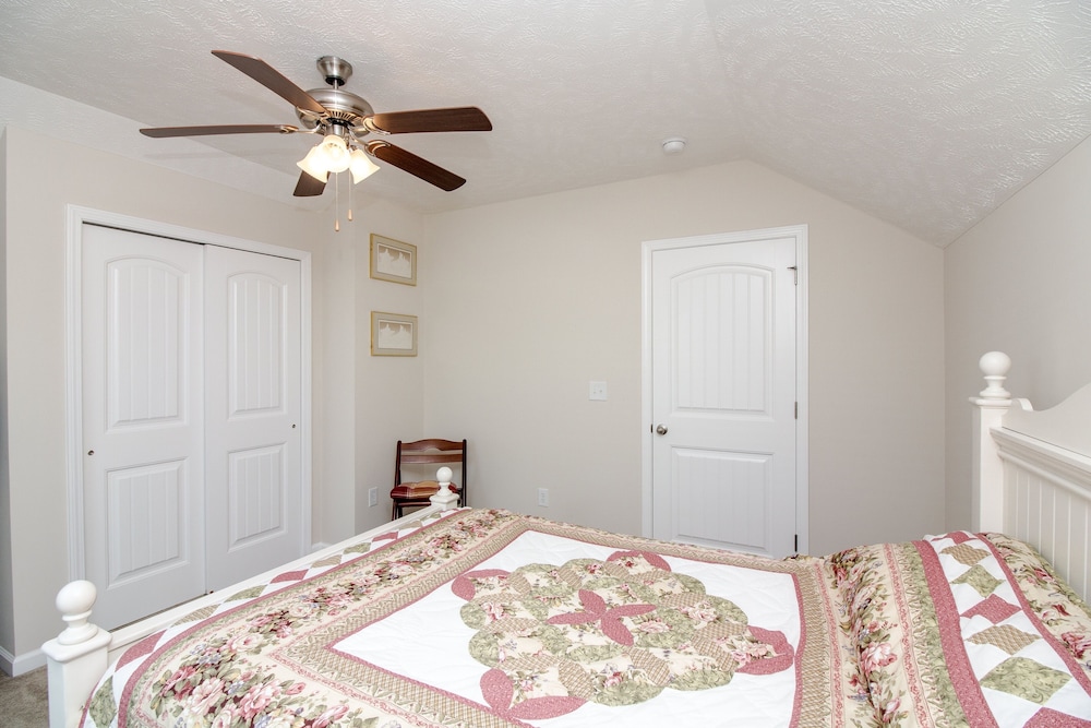 Gulfstream Cottage 1924 3 Bedroom Condo