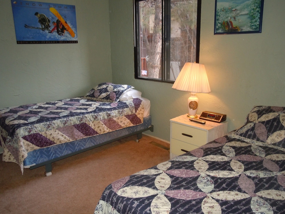 Snow Summit Townhouse Rentals & Sales