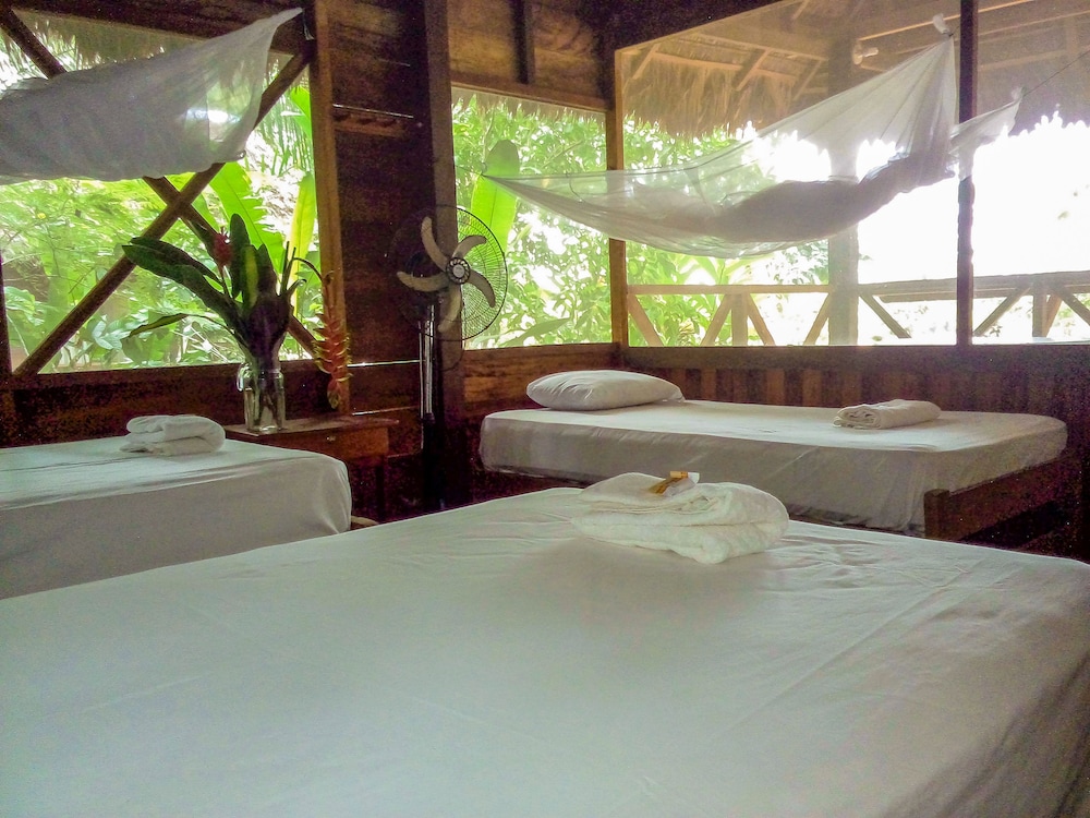 DON JAIME HOSTEL \/