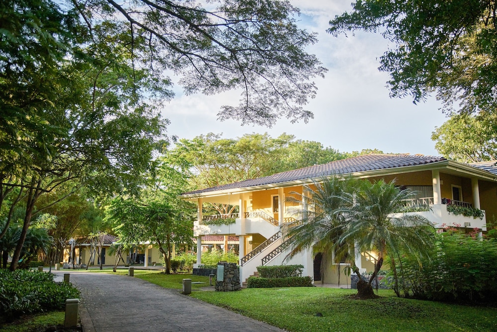 The Westin Reserva Conchal, an All-Inclusive Golf Resort & Spa