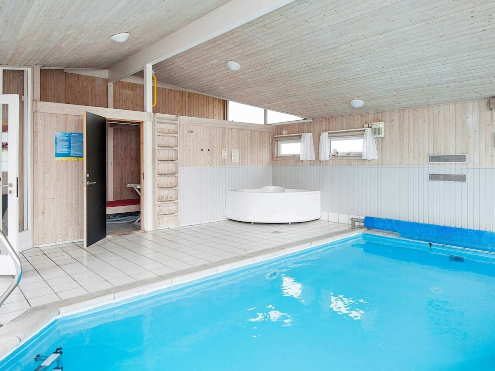 Luxury Retreat by the Beach - By Traum Ferienwohnungen view 2