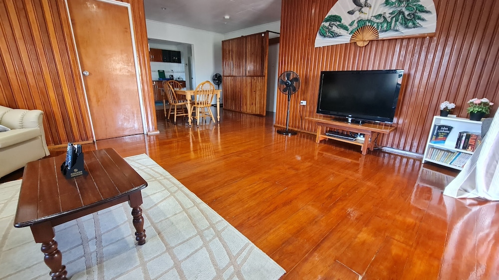 Axis Apartments